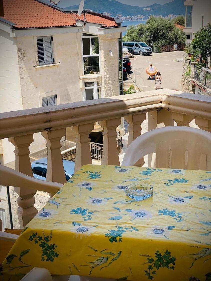 Apartments Dunja Sveti Stefan Exterior foto