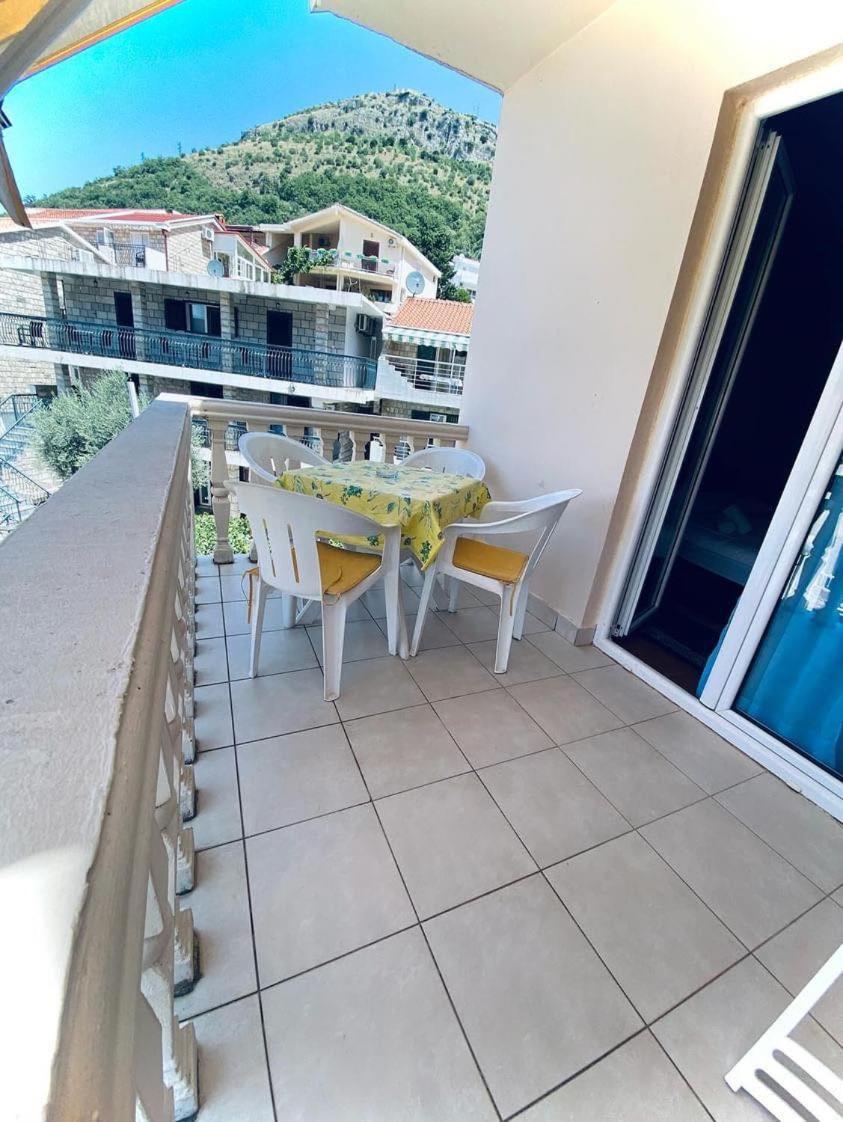 Apartments Dunja Sveti Stefan Exterior foto